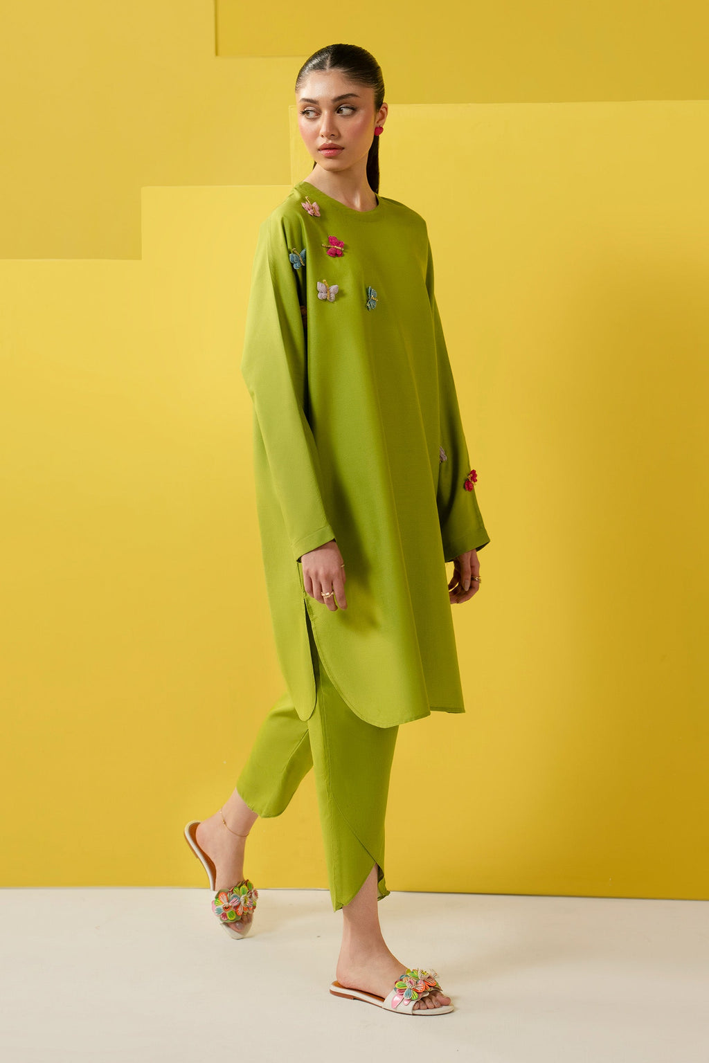 2 Pc Dyed Arabic Lawn Suit